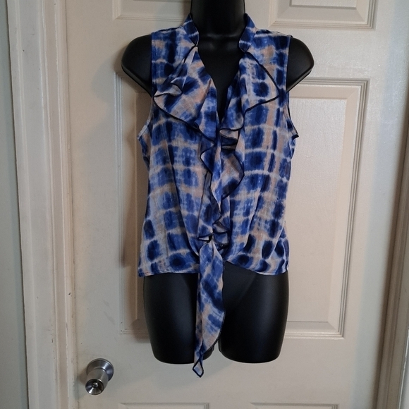Heartsoul Buttonup fun Tank Top has tie at waist - Picture 1 of 3
